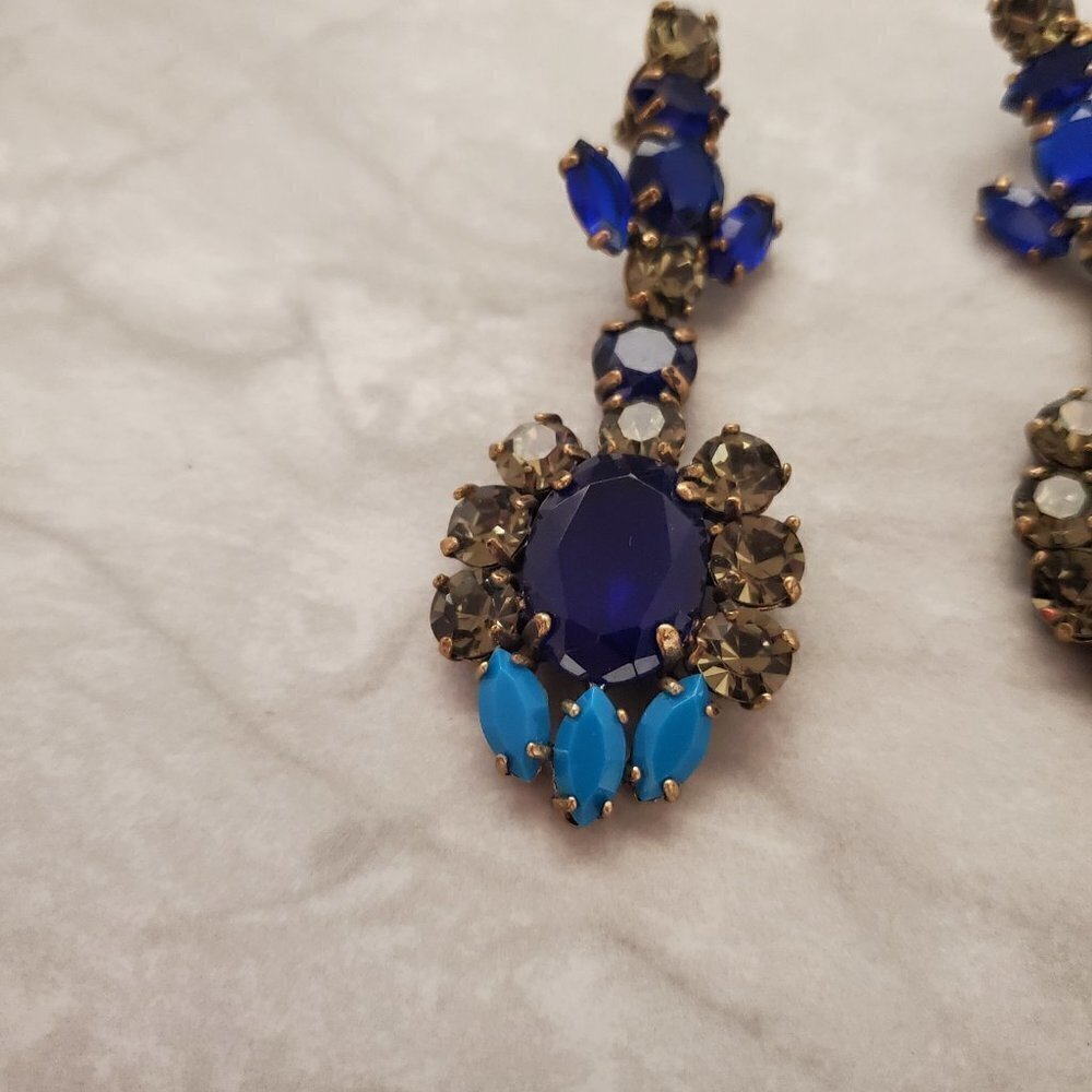 💖 J.Crew Blue Grey Rhinestones Crystals Cluster Statement Drop Dangle Earrings - Picture 3 of 9